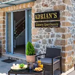 Adrian's Luxury 1 Ferienhaus *